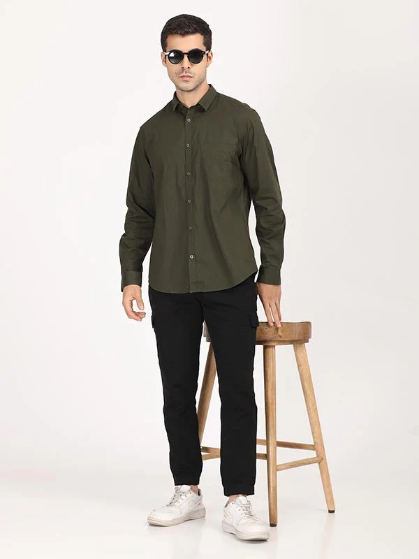 Indian Terrain Men's Comfort Fit Solid Black Trousers